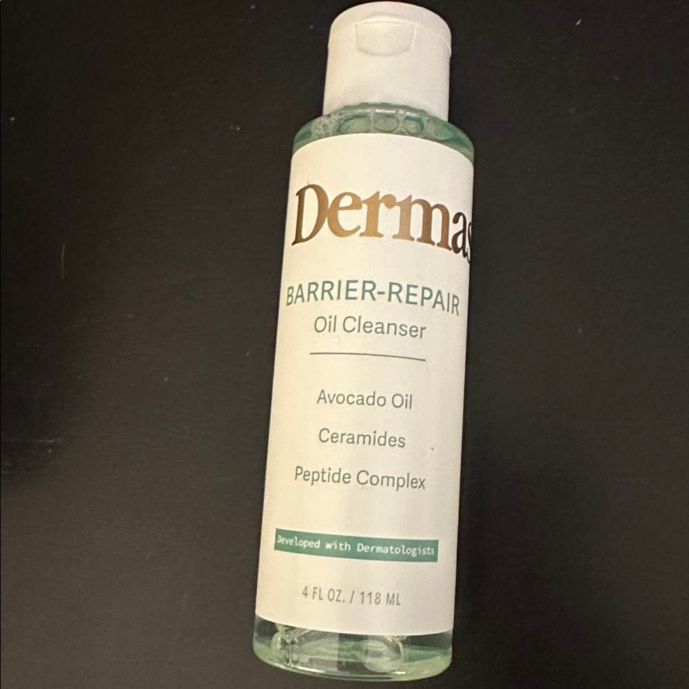 Dermasil Barrier Repair Oil Cleanser Avocado Oil Ceramides & Peptide complex